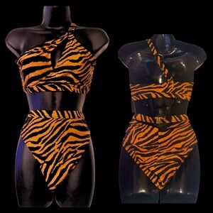 Fredrick’s of Hollywood Tiger Print Bikini Set NWT